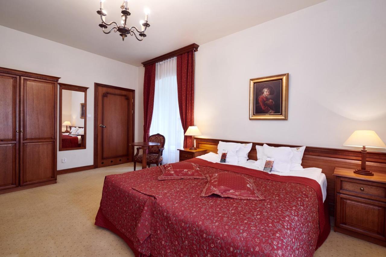 Hotel Zamek Na Skale à Trzebieszowice Extérieur photo