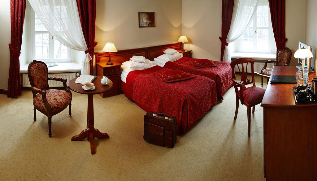 Hotel Zamek Na Skale à Trzebieszowice Chambre photo