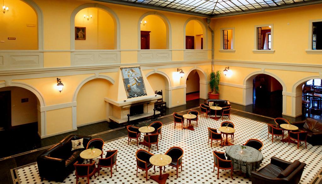 Hotel Zamek Na Skale à Trzebieszowice Extérieur photo
