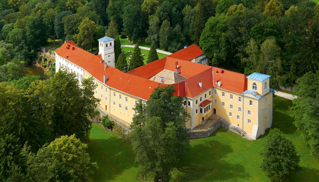 Hotel Zamek Na Skale à Trzebieszowice Extérieur photo