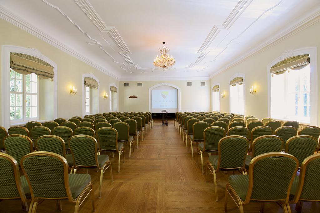 Hotel Zamek Na Skale à Trzebieszowice Extérieur photo