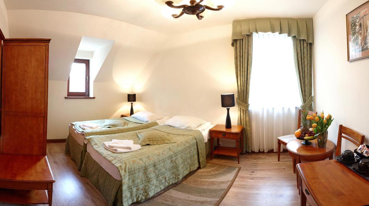 Hotel Zamek Na Skale à Trzebieszowice Extérieur photo